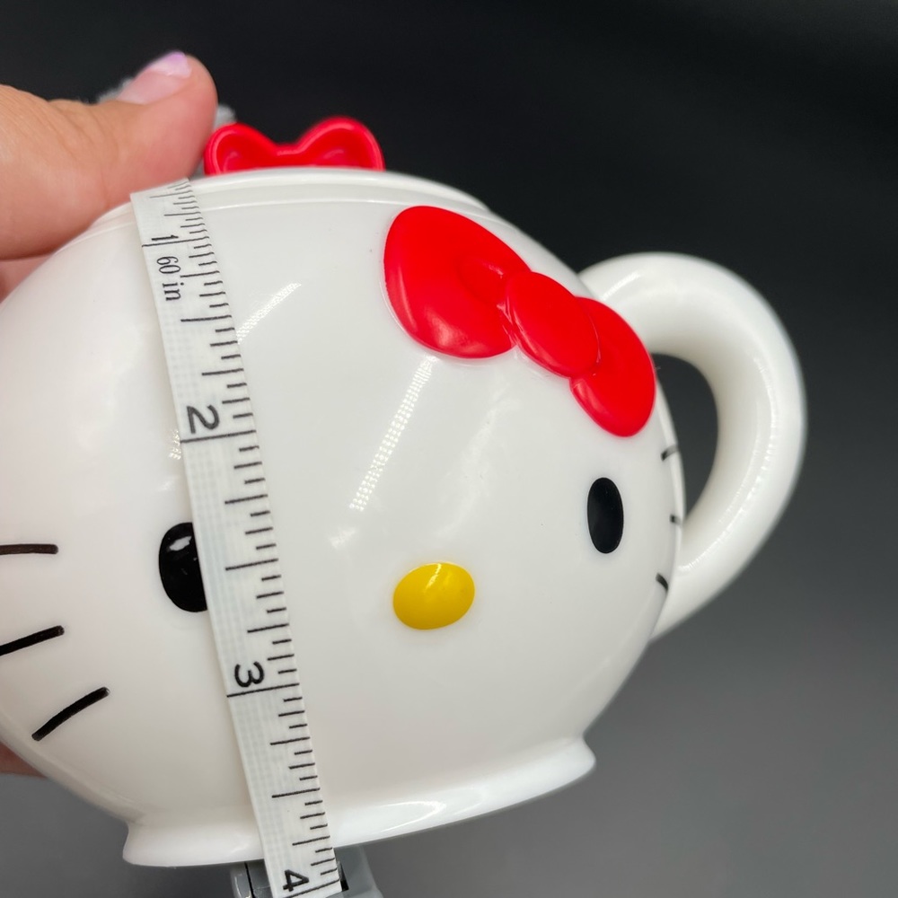 Hello kitty 4 inch play teacup Collectible Toy - Picture 6 of 6